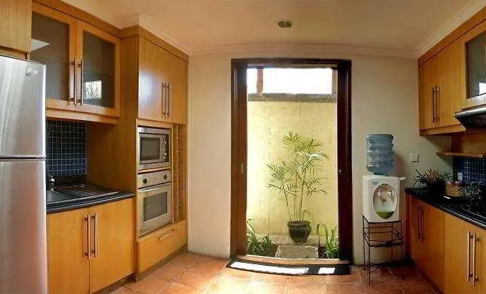 Pat-mase Villa