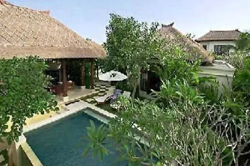 Pat-mase Villa